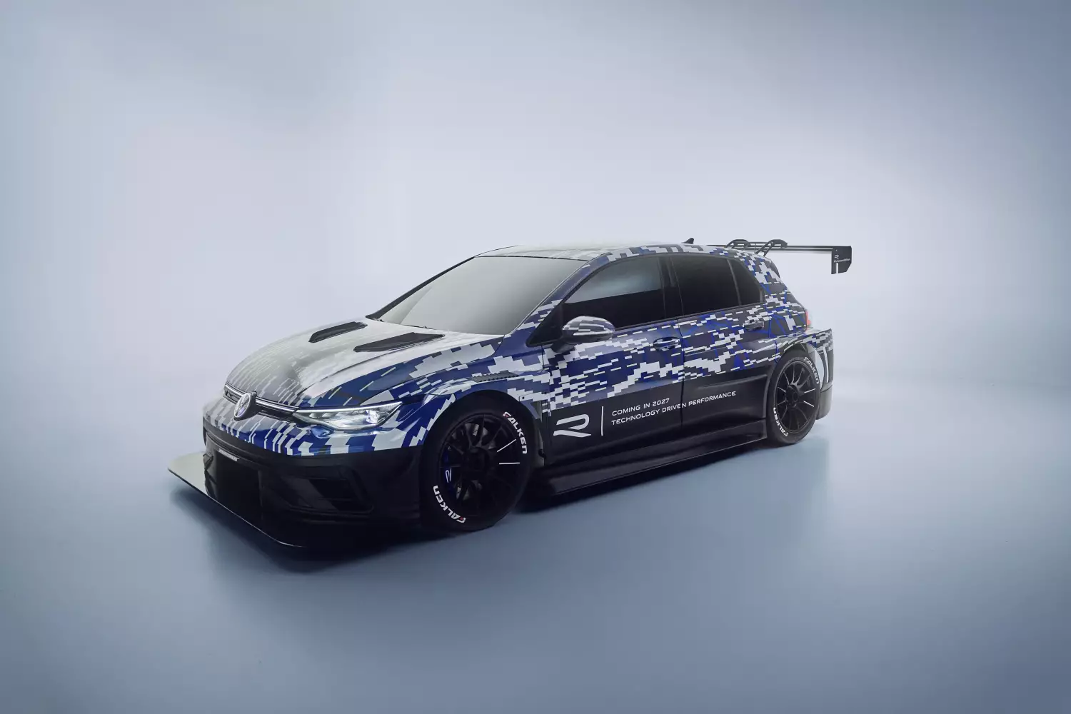 Volkswagen Golf R 24