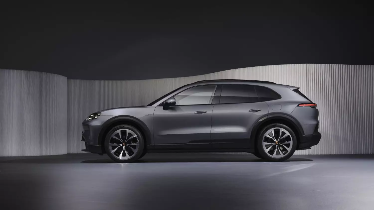 Porsche Cayenne Electric