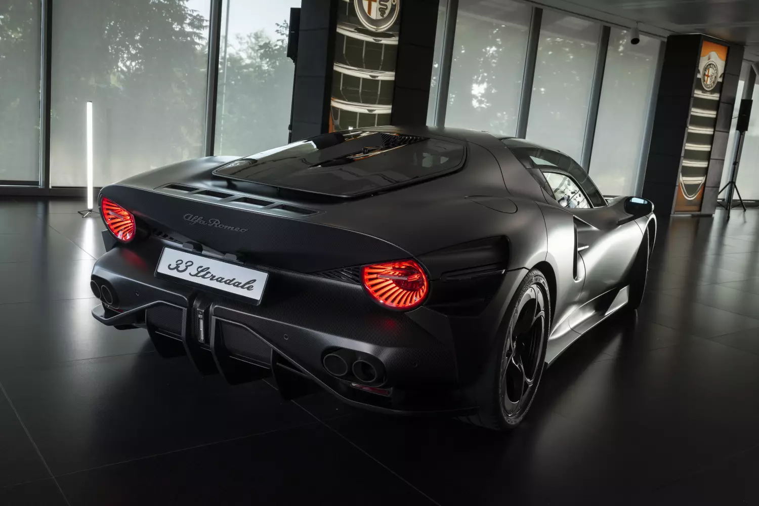 Alfa Romeo 33 Stradale „Perla Nera”