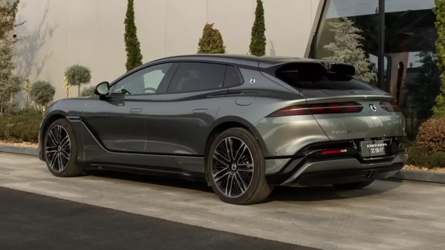 Denza Z9GT