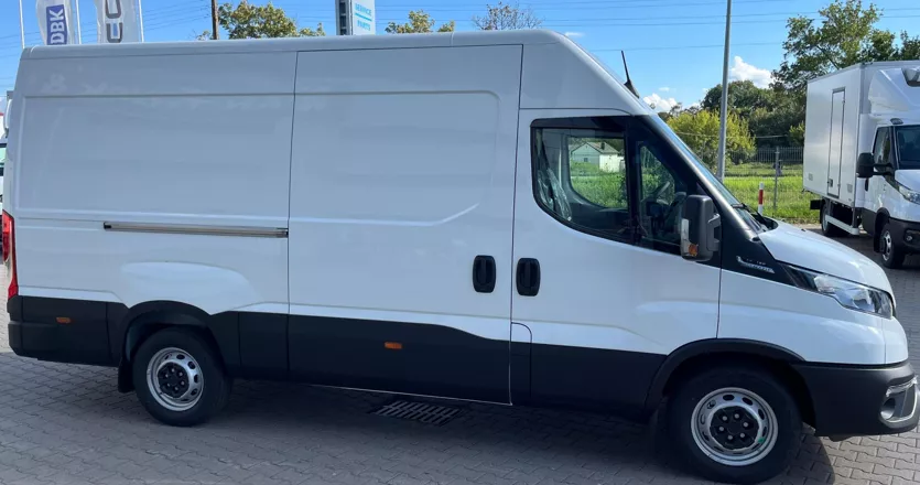 IVECO Daily - zdjęcie 11