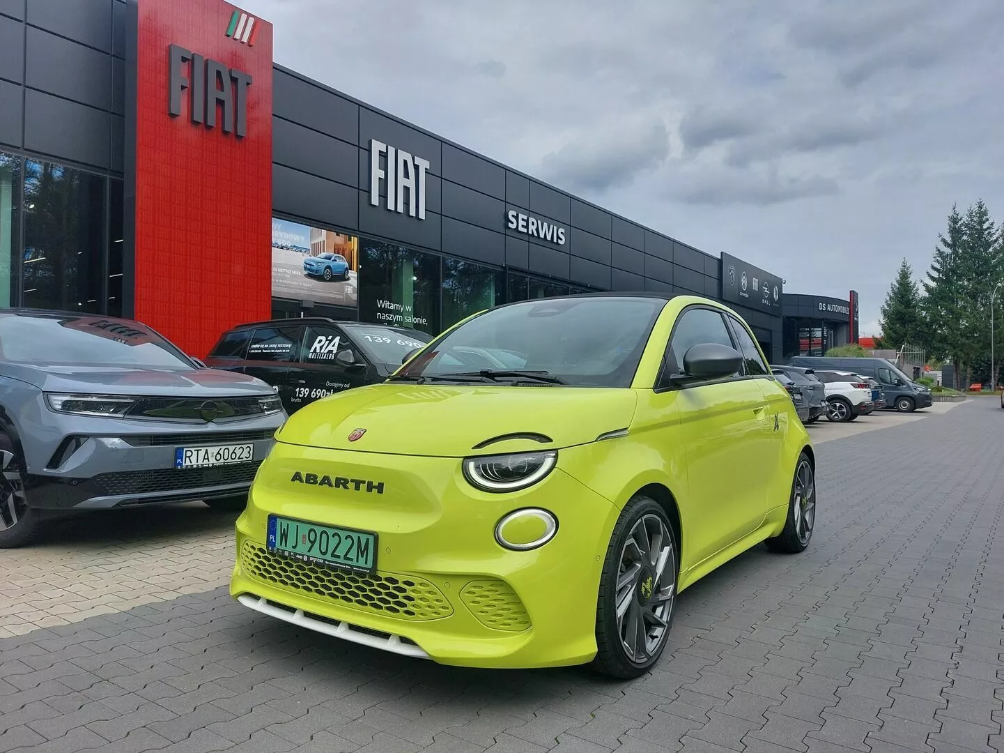 Używany ABARTH 500 500e 37.8kWh Turismo 155 KM