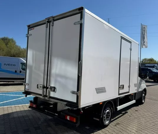 IVECO Daily - zdjęcie 14