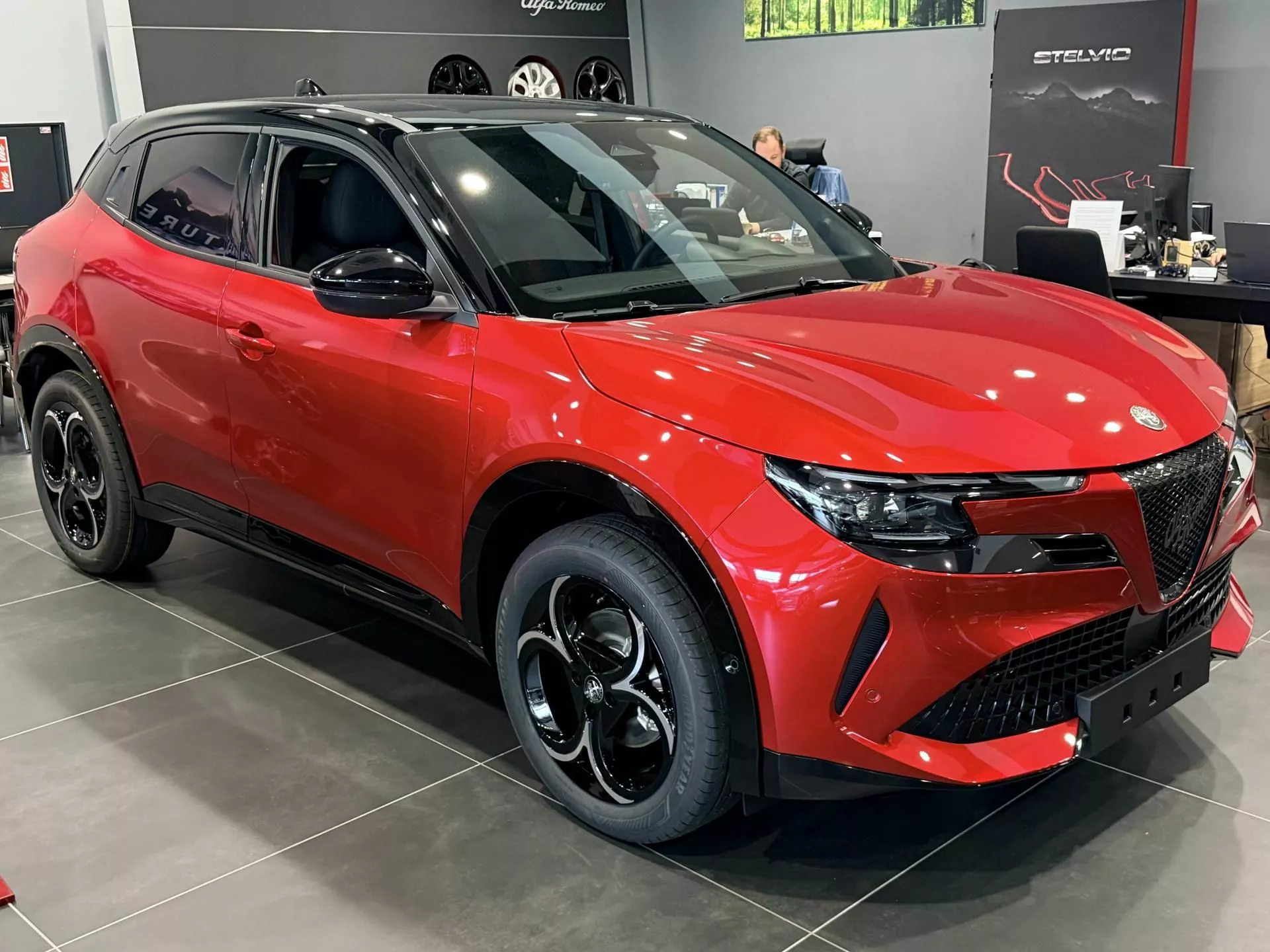 ALFA ROMEO Junior - zdjęcie 11