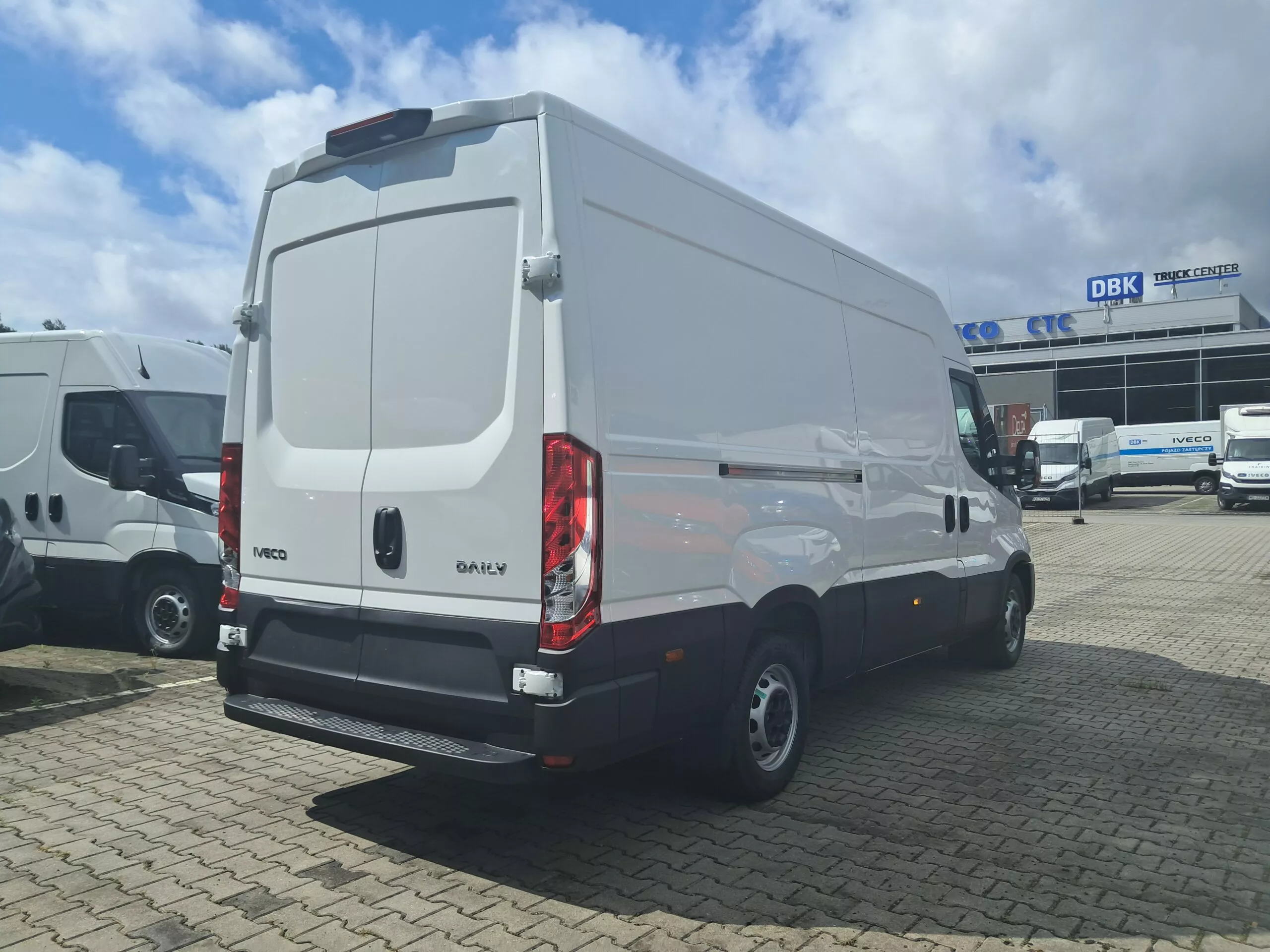 IVECO Daily - zdjęcie 14