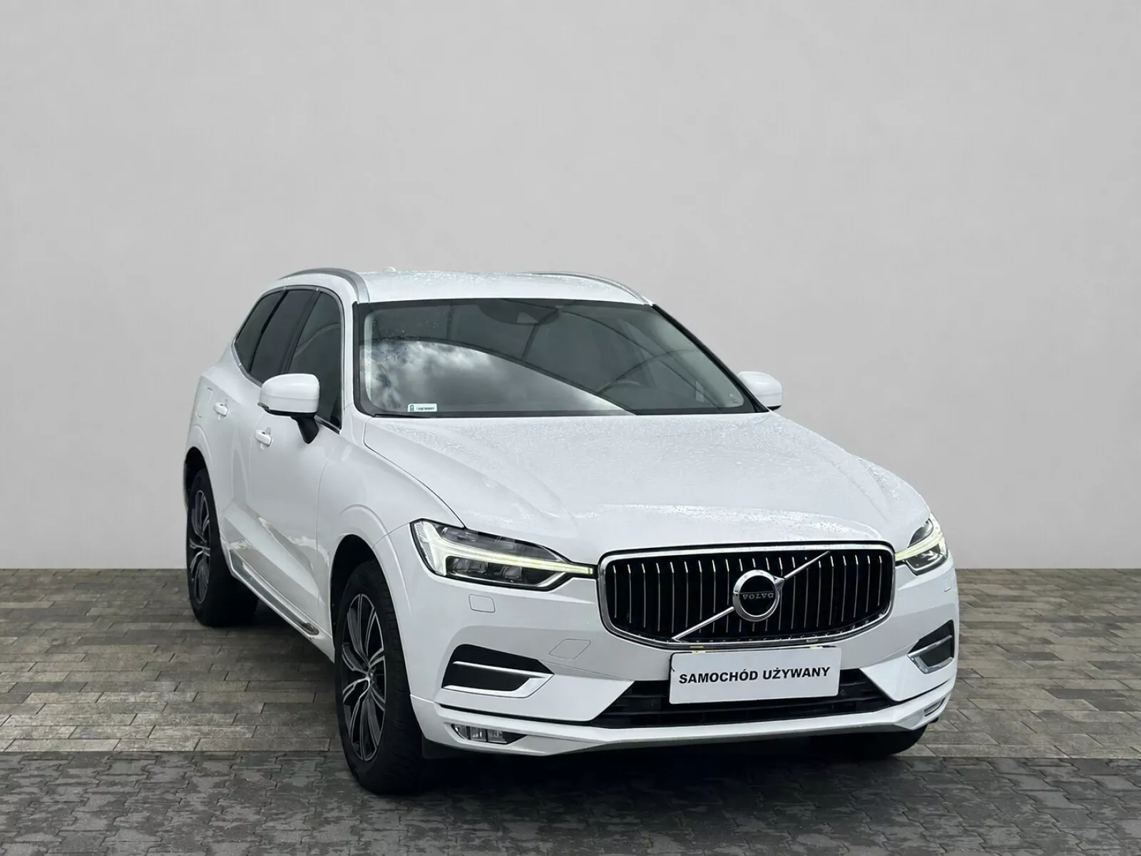 Używany VOLVO XC60 XC60 B4 D AWD Inscription aut 197 KM