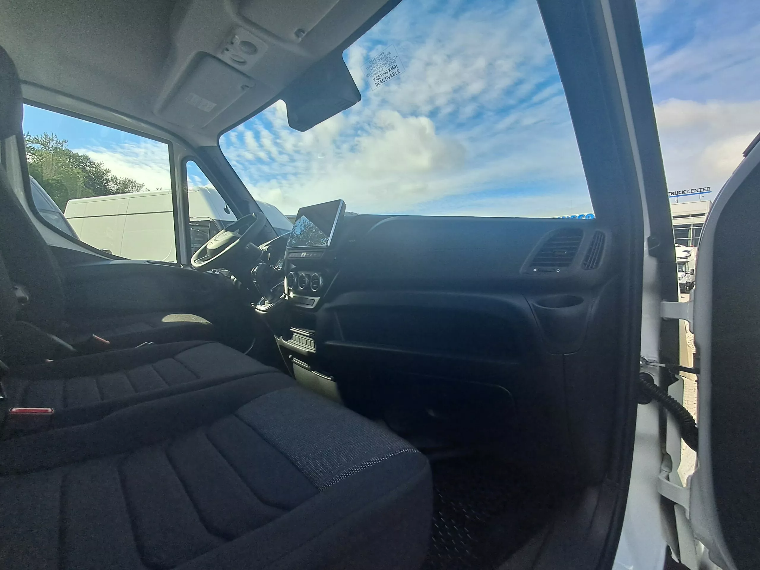 IVECO Daily - zdjęcie 24