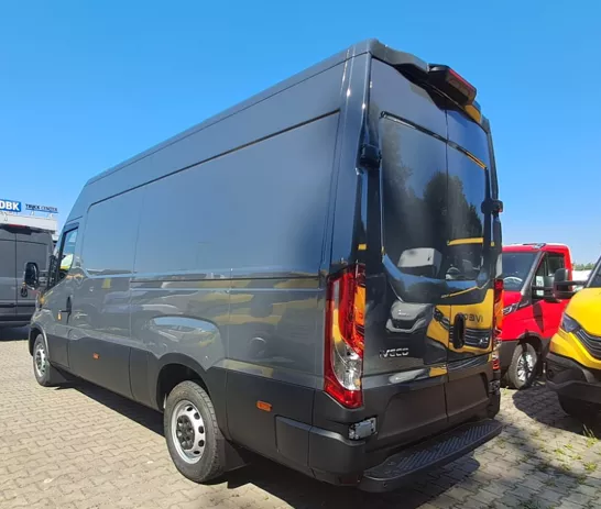 IVECO Daily - zdjęcie 18