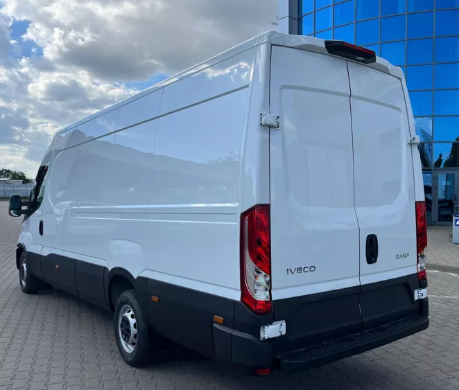 IVECO Daily - zdjęcie 13