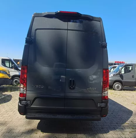 IVECO Daily - zdjęcie 17