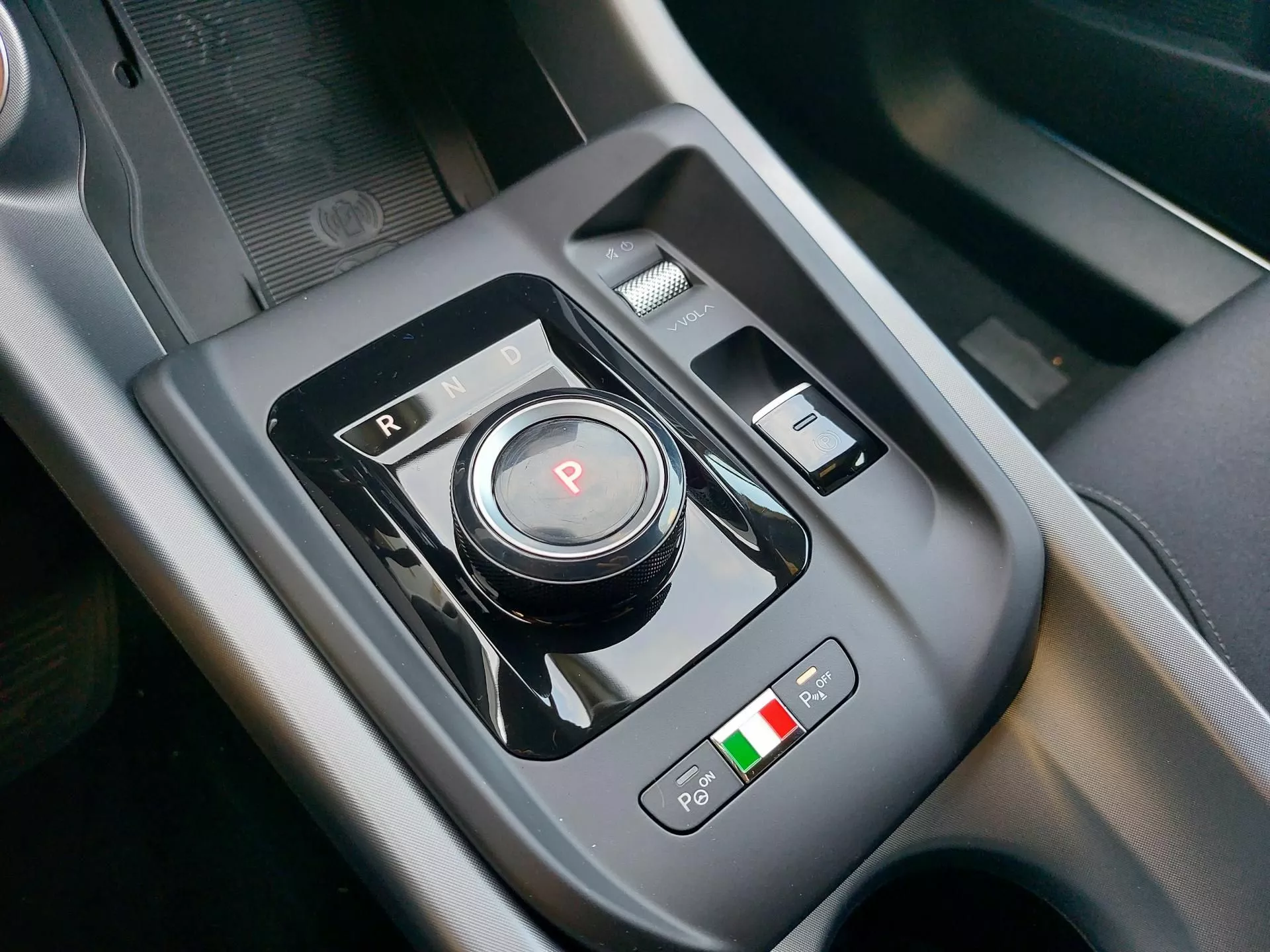 ALFA ROMEO Tonale - zdjęcie 25