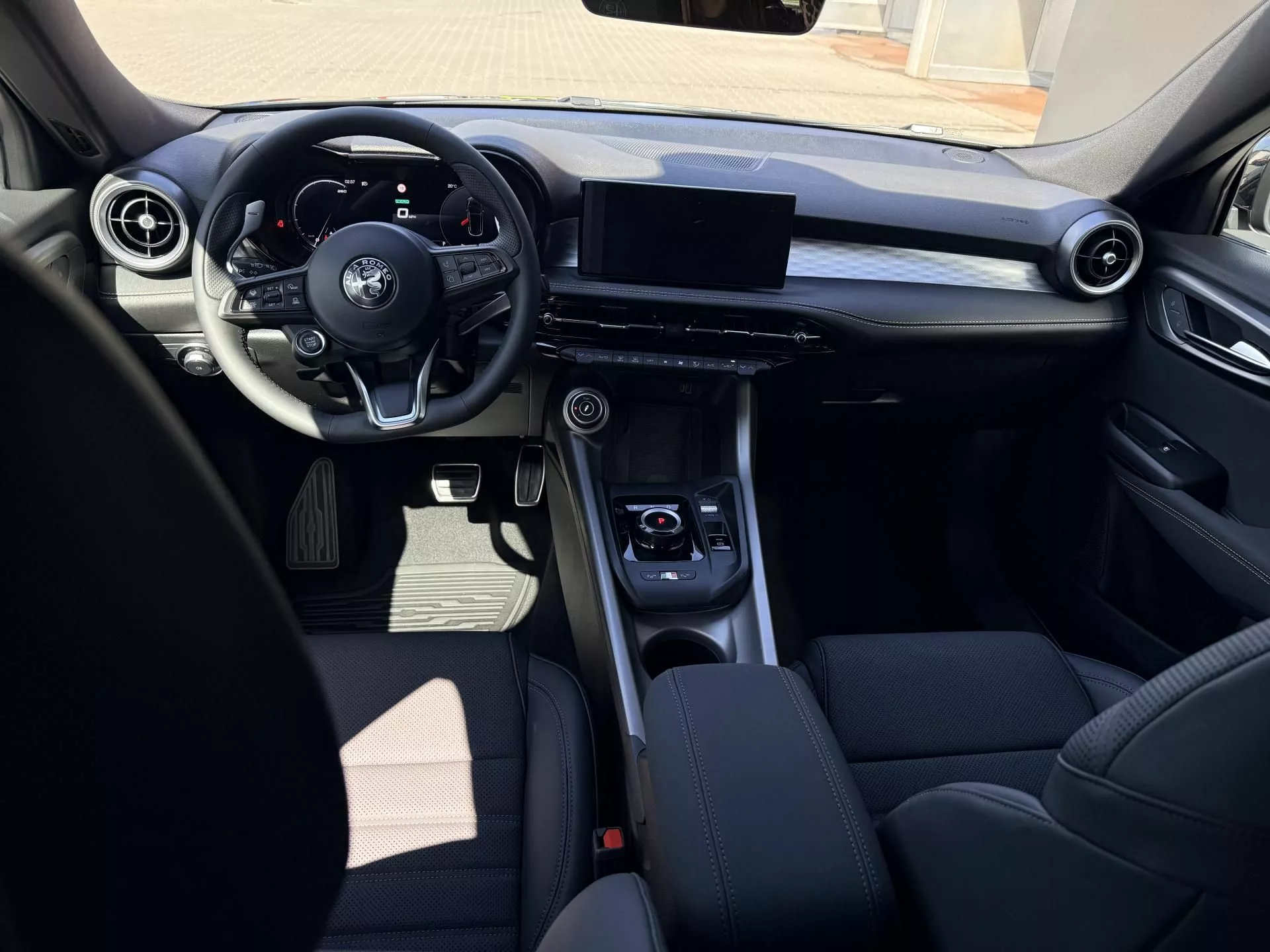 ALFA ROMEO Tonale - zdjęcie 18