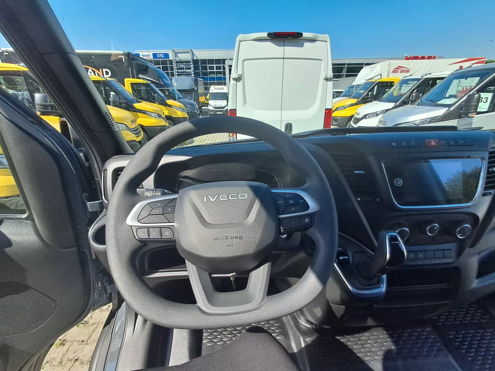 IVECO Daily - zdjęcie 21