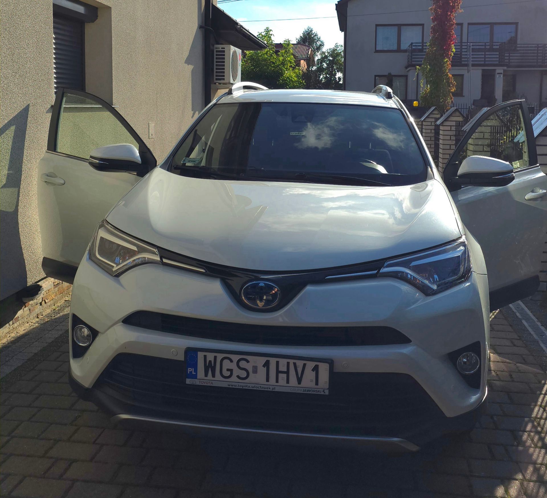 Używany TOYOTA RAV4 RAV4 2.0 Premium 155 KM